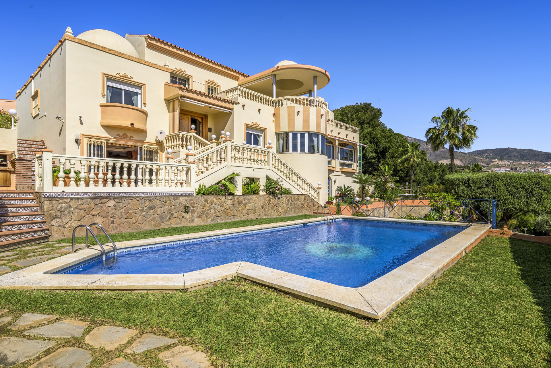 Villa in Benalmadena - view 1