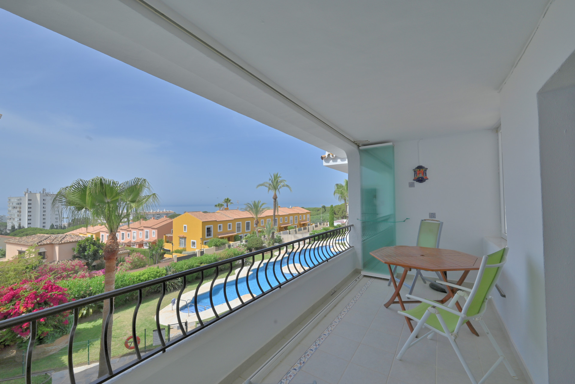 Penthouse in Sitio de Calahonda - view 1
