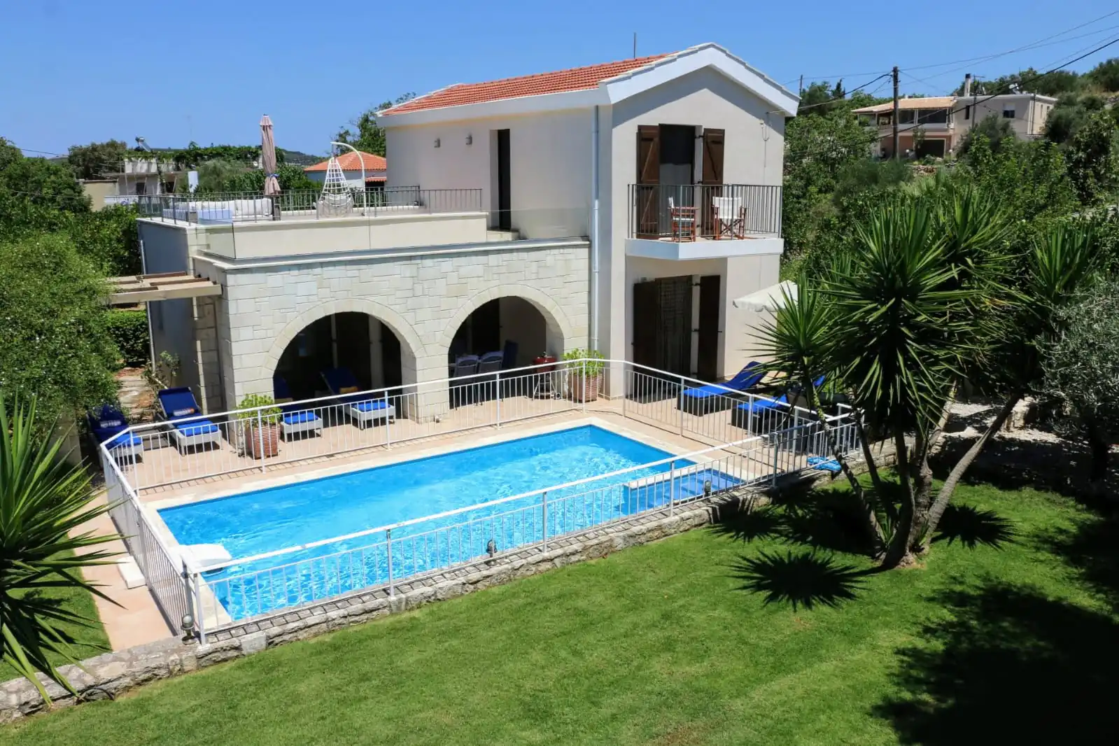 House in Stylos - view 1