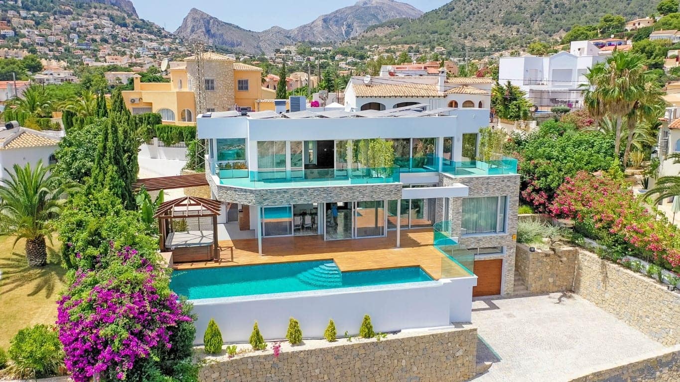 Villa in Calp - view 1