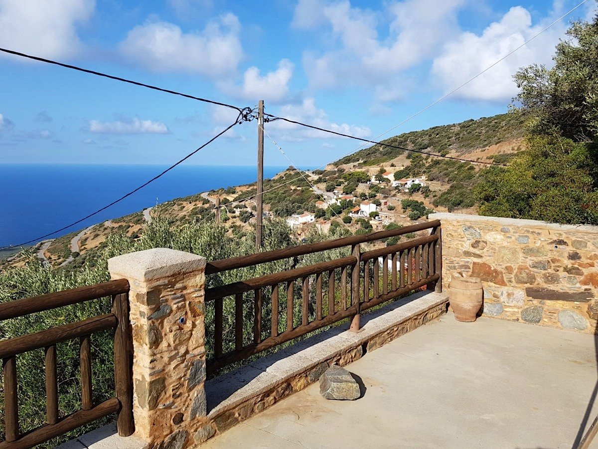 Villa in Platanias - view 1