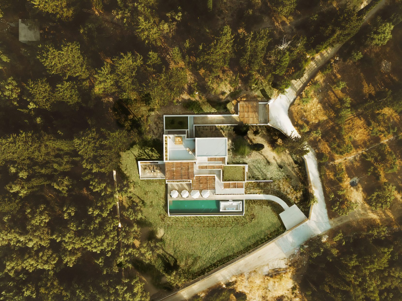 Villa in Nidhrion - view 1