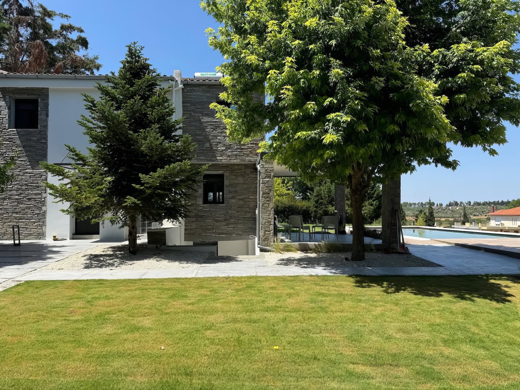 Villa in Boukitsanaiika - view 1