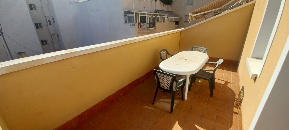 Penthouse in Alicante - view 1