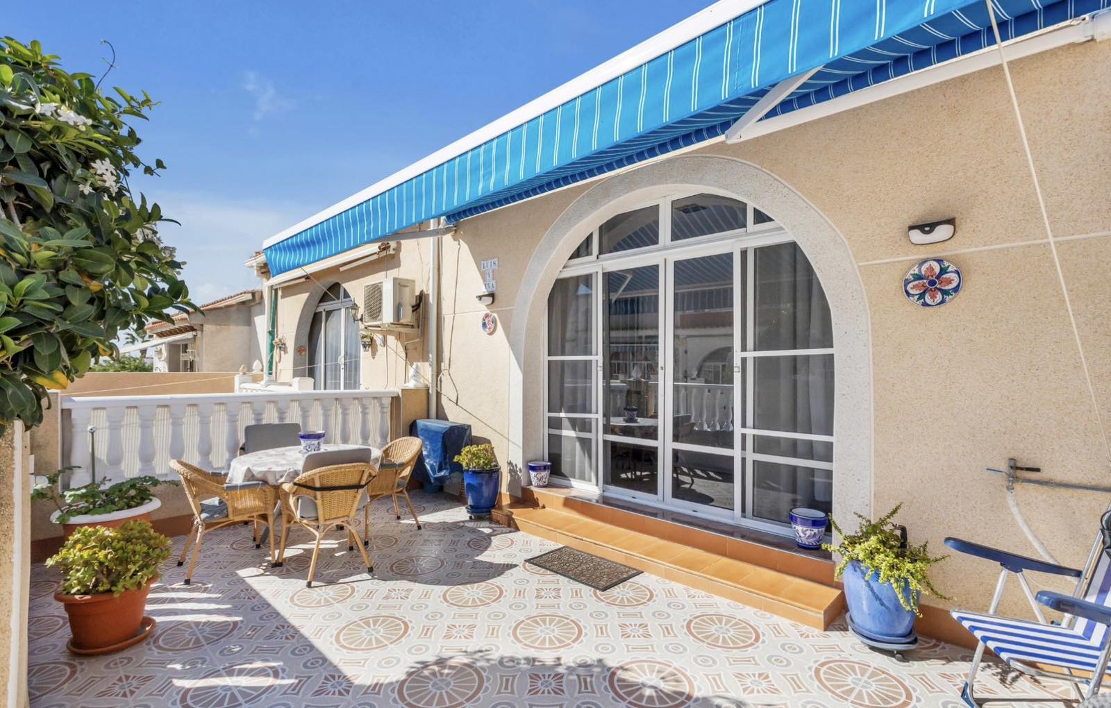 Villa in Torrevieja - view 1