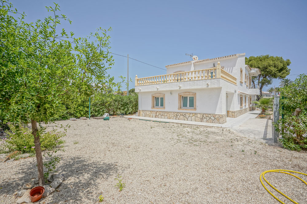 Villa in Javea - view 1