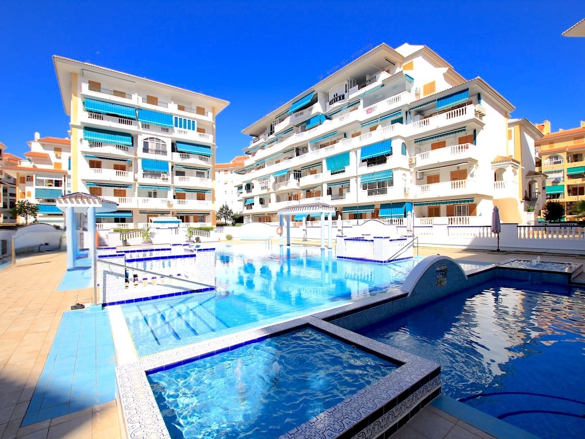 Apartment in Torrelamata - view 1