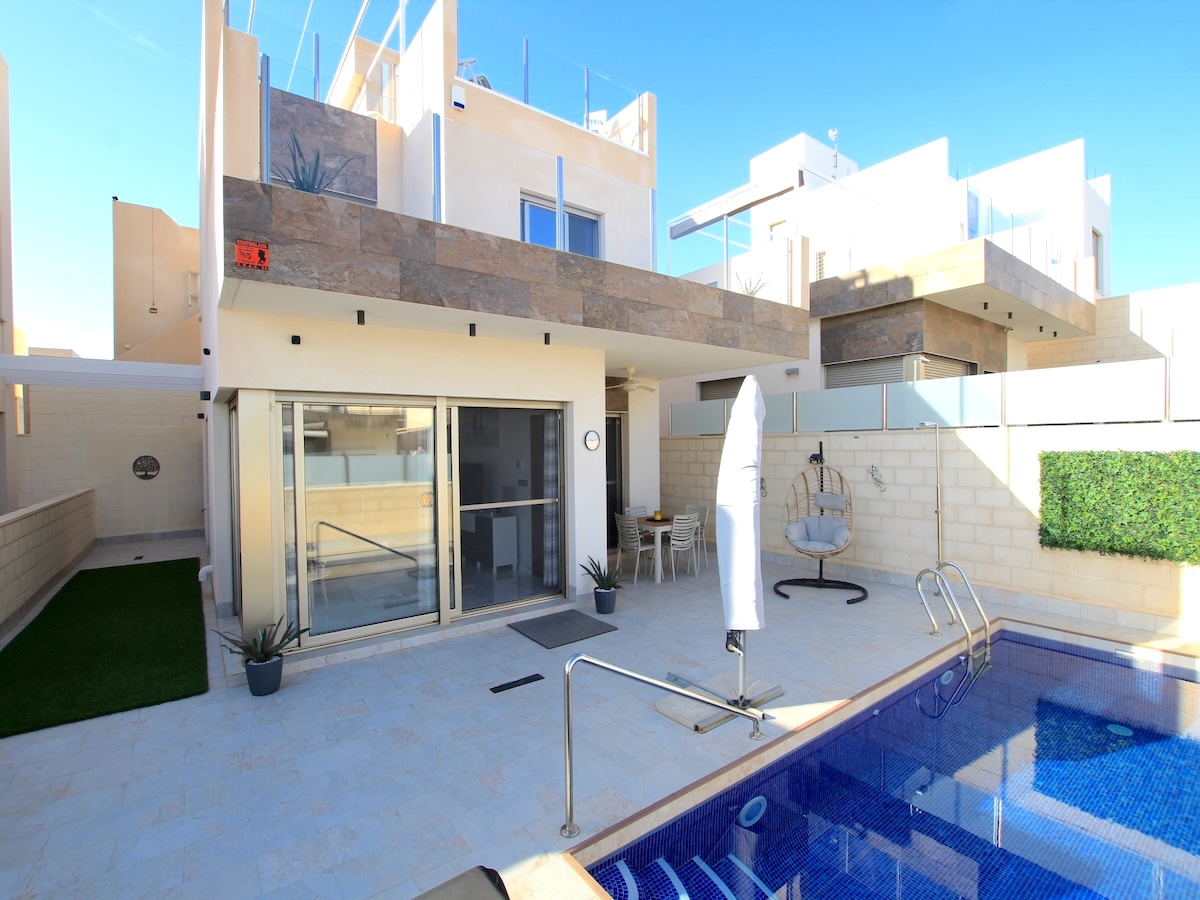 House in Urbanizacion los Balcones - view 1