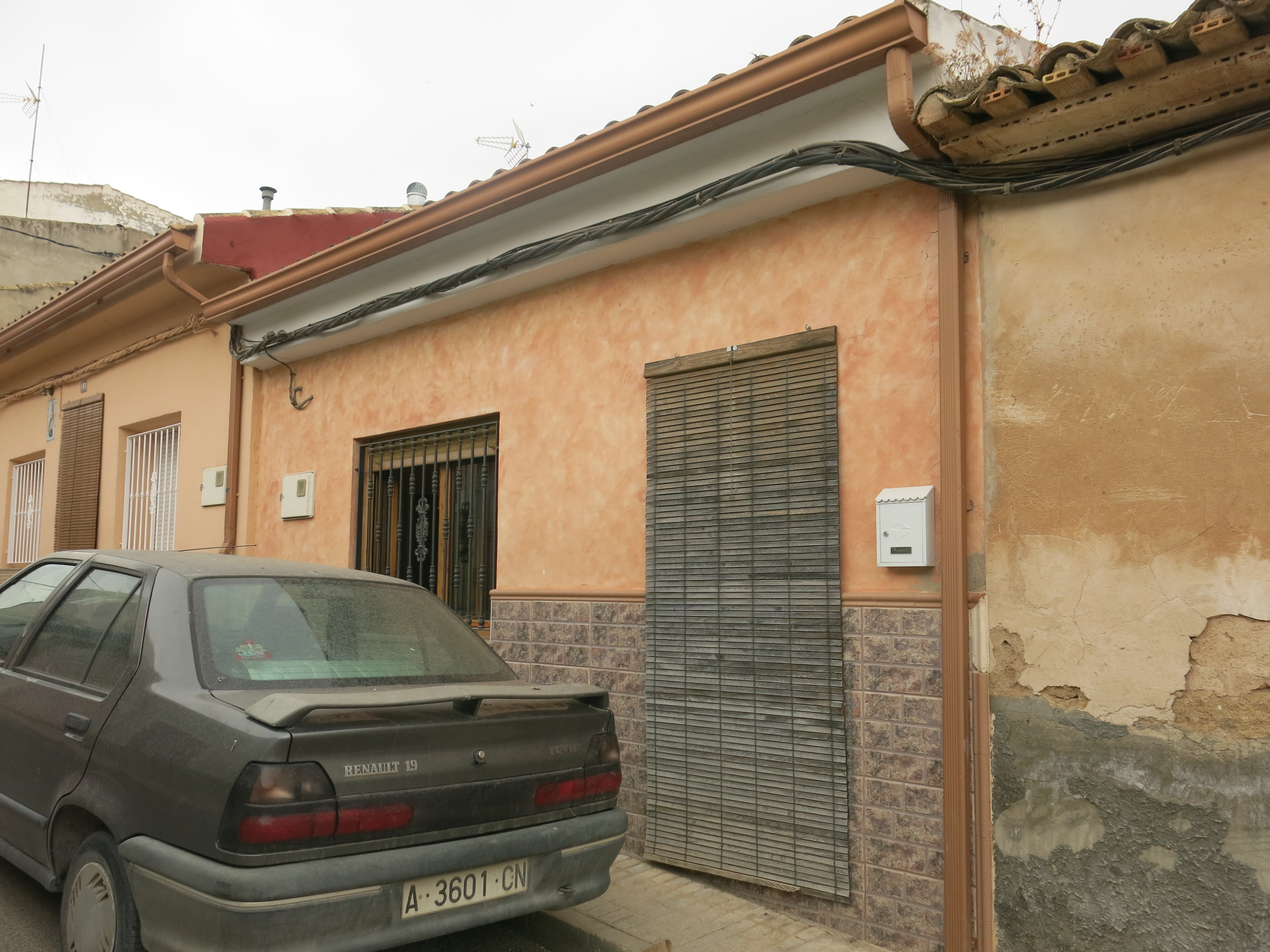 House in Pinoso - view 1