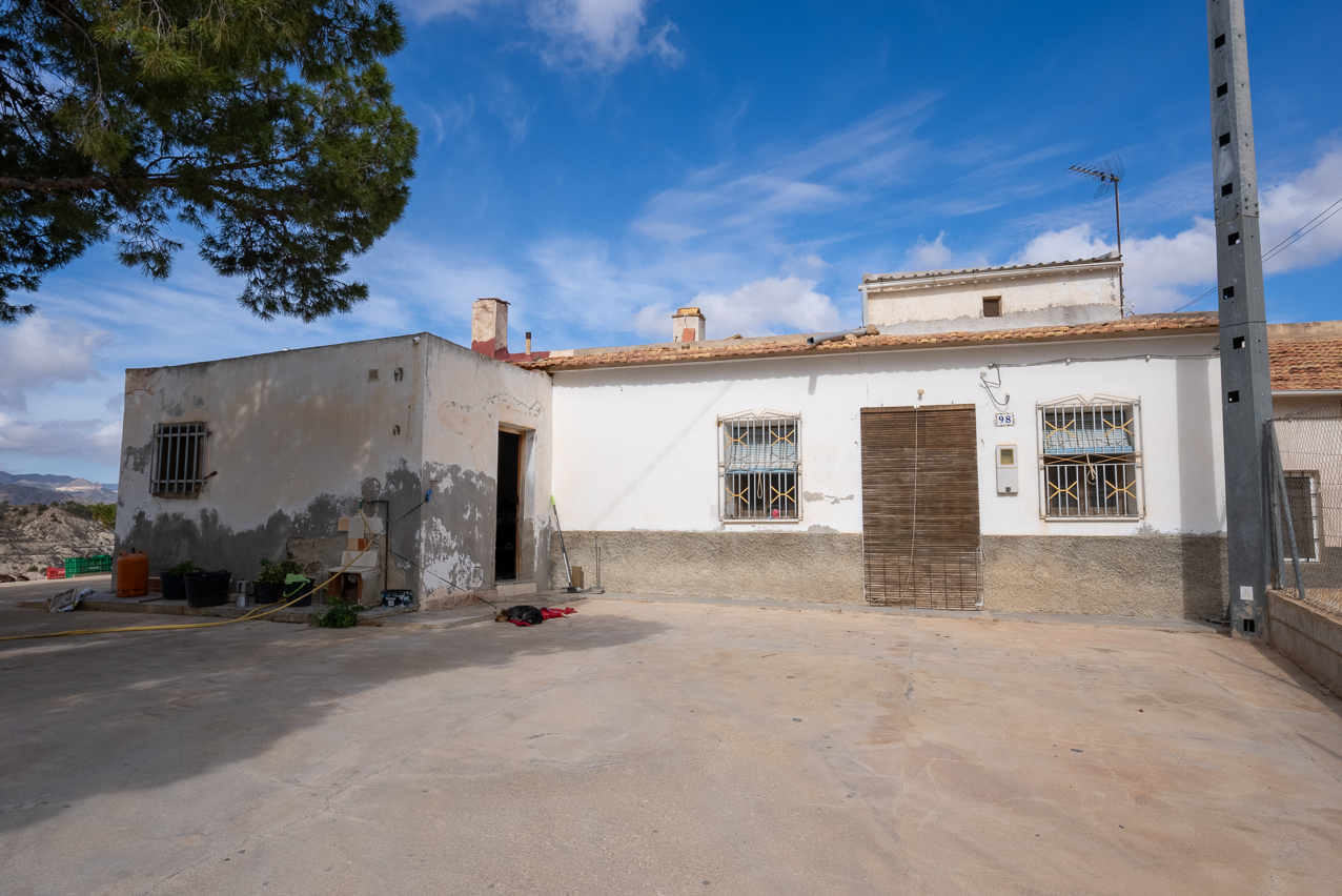 House in Cabanillas - view 1