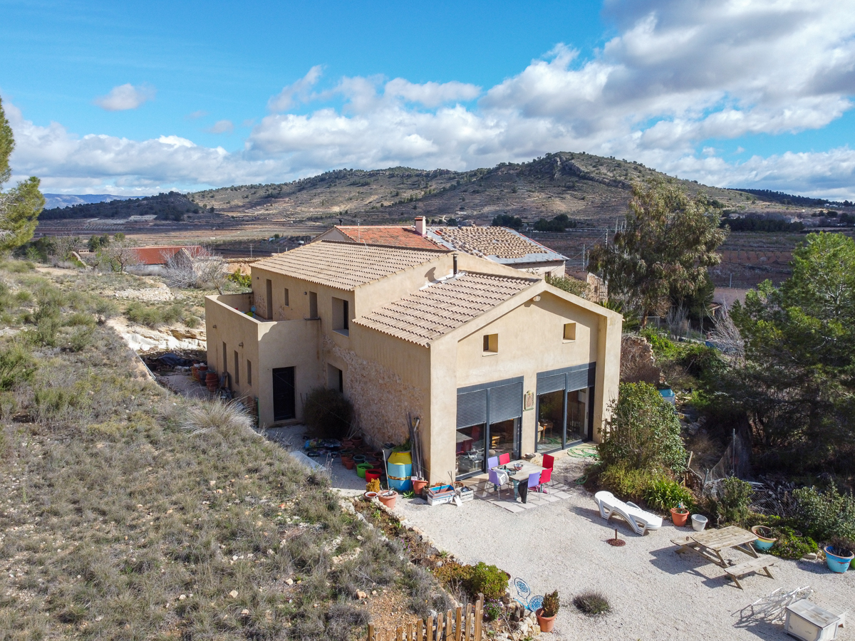 House in Las Encebras - view 1