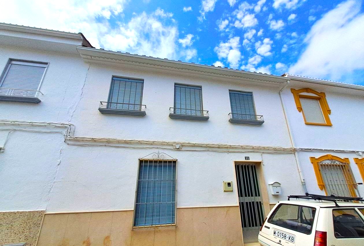 House in La Guardia de Jaen - view 1