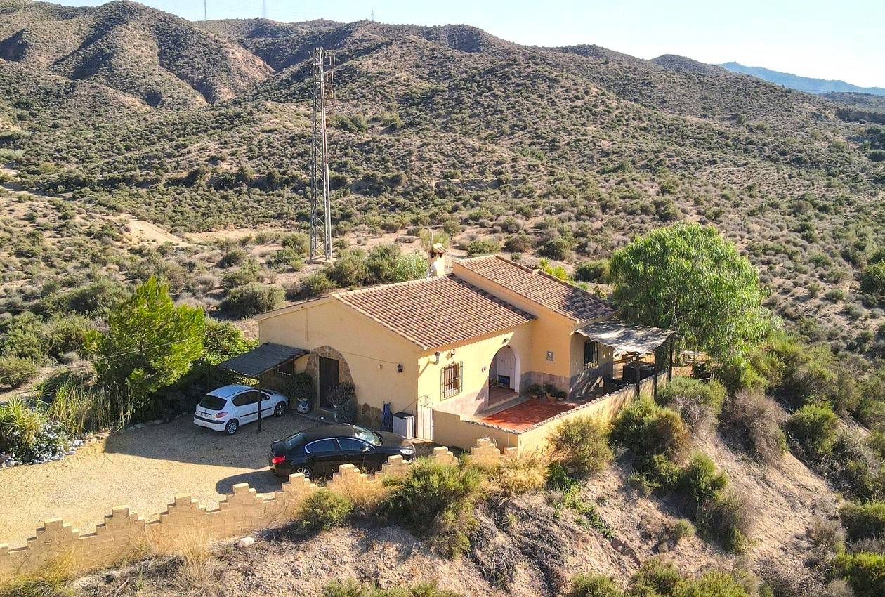 Villa in Almeria - view 1