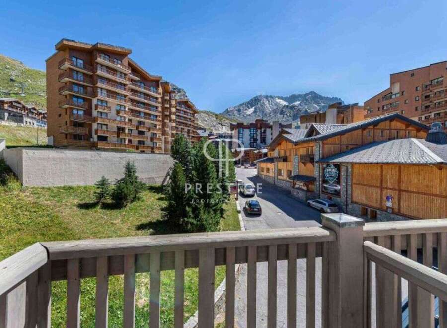 Apartment in Les Belleville - view 1