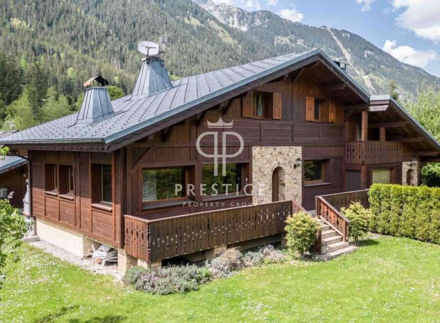 Chalet in Chamonix-Mont-Blanc - view 1