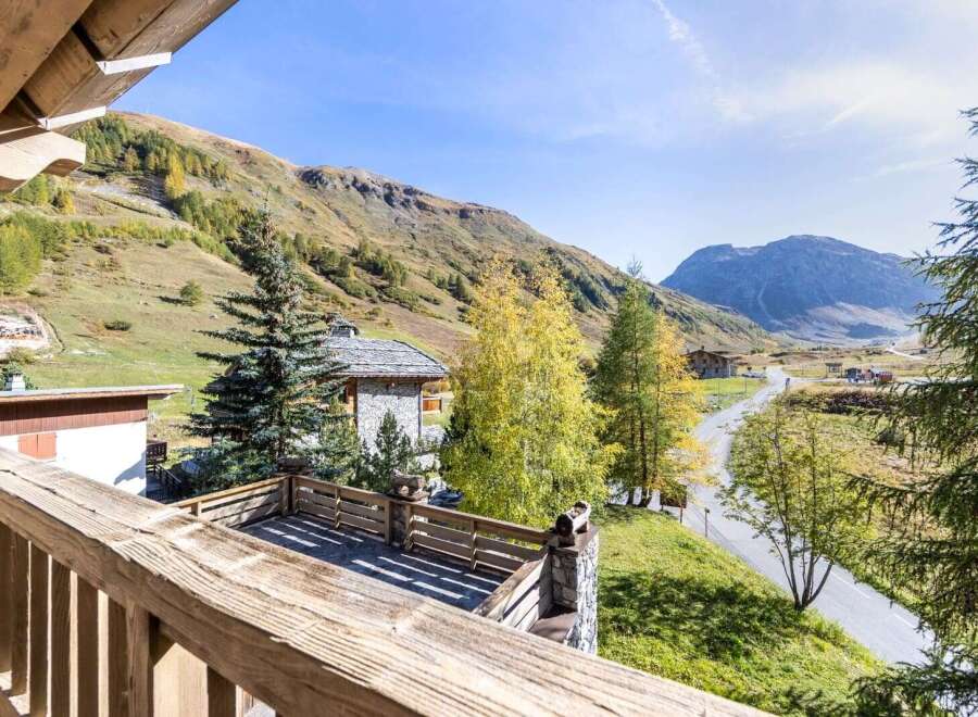 Apartment in Val-d'Isere - view 1
