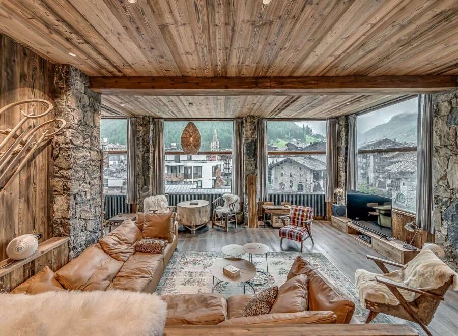 Apartment in Val-d'Isere - view 1