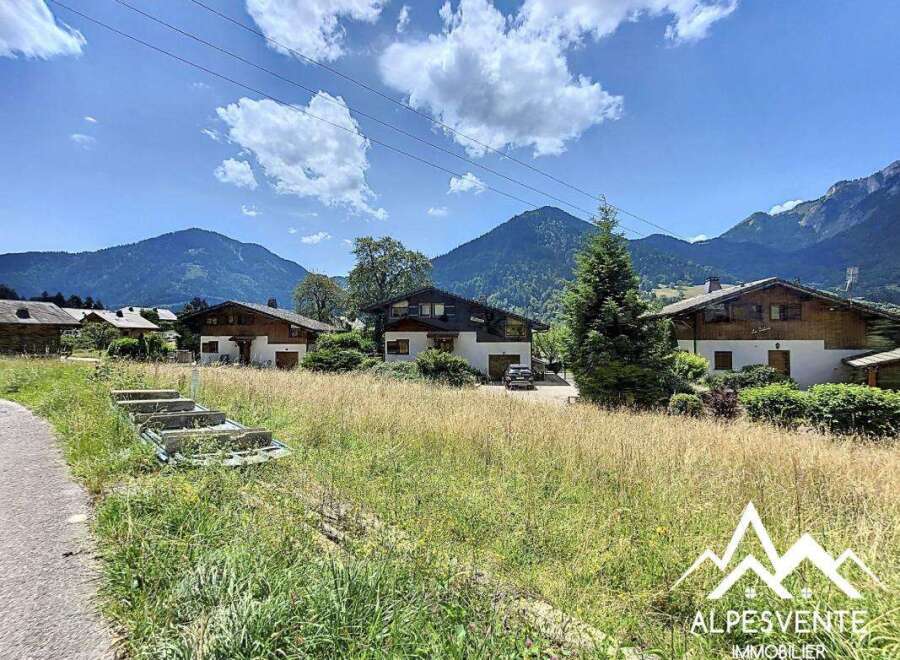 Land in Le Biot - view 1