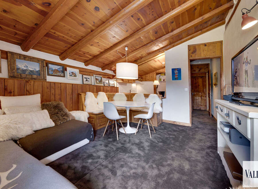 Apartment in Val-d'Isere - view 1