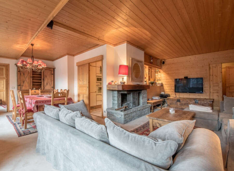 Apartment in Les Allues - view 1