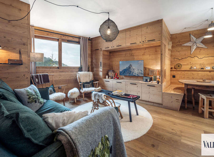 Apartment in Courchevel - view 1