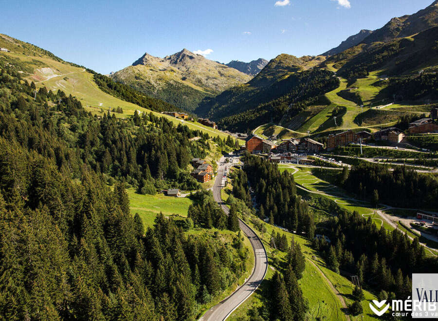 Apartment in Les Allues - view 1