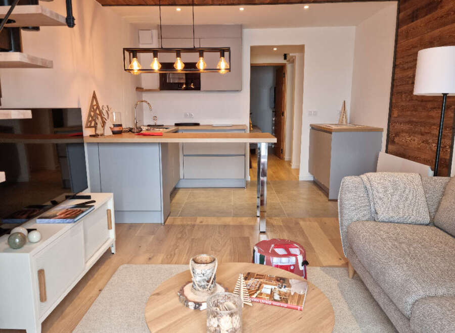 Apartment in Mussillon - view 1