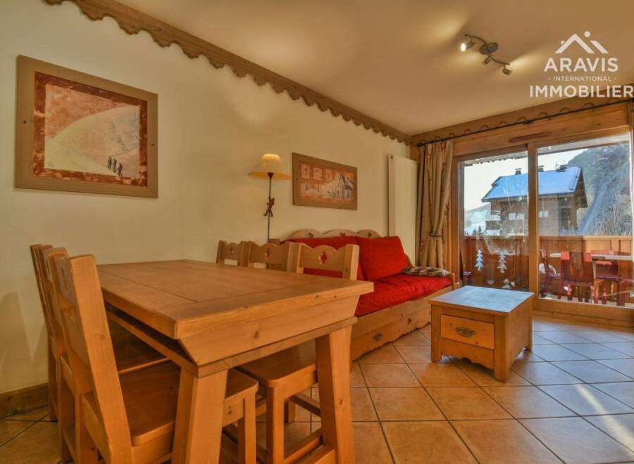 Apartment in Venay - view 1