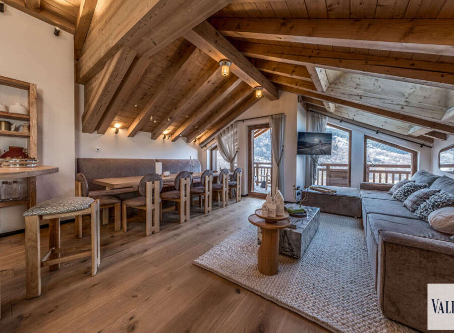 Chalet in Mussillon - view 1