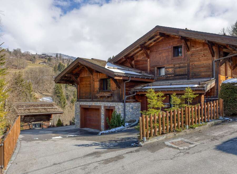 House in Demi-Quartier - view 1