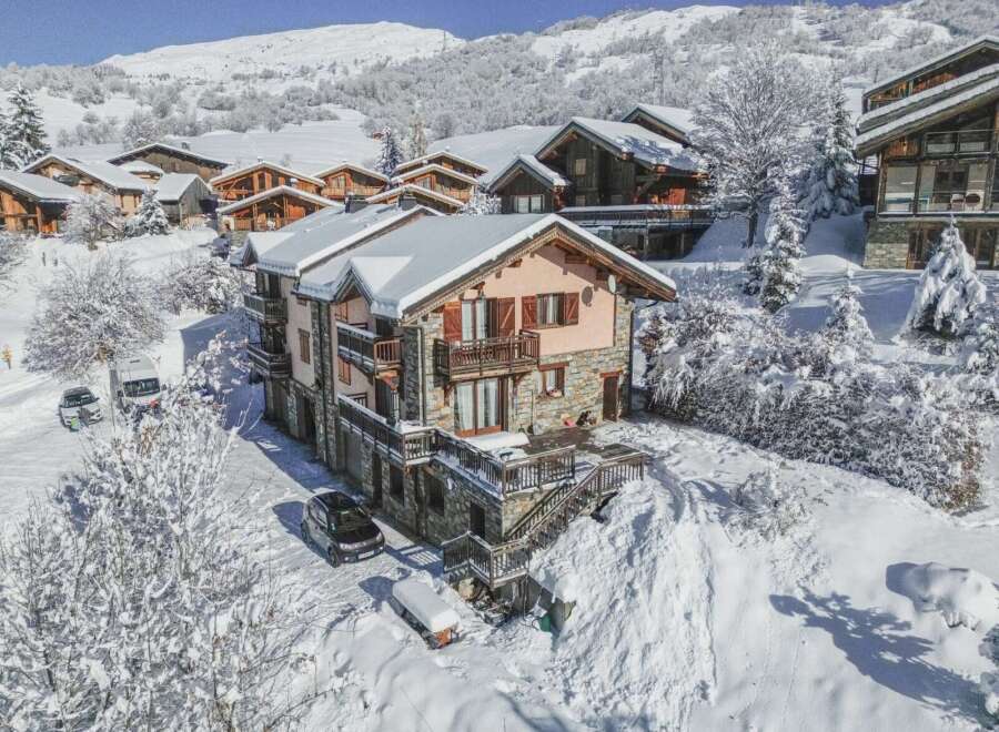 House in Les Belleville - view 1