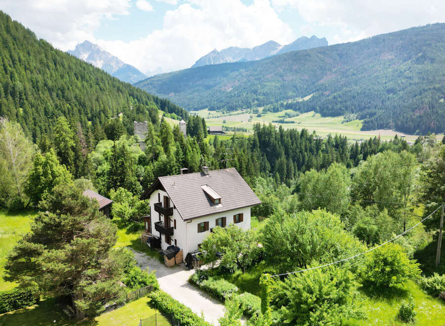 Villa in Tesido - view 1