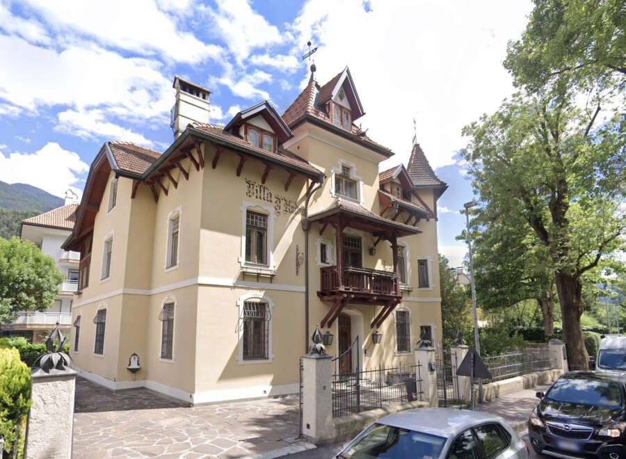 Villa in Bressanone/Brixen - view 1