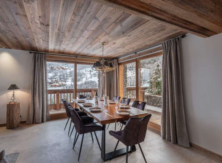 House in Les Allues - view 1