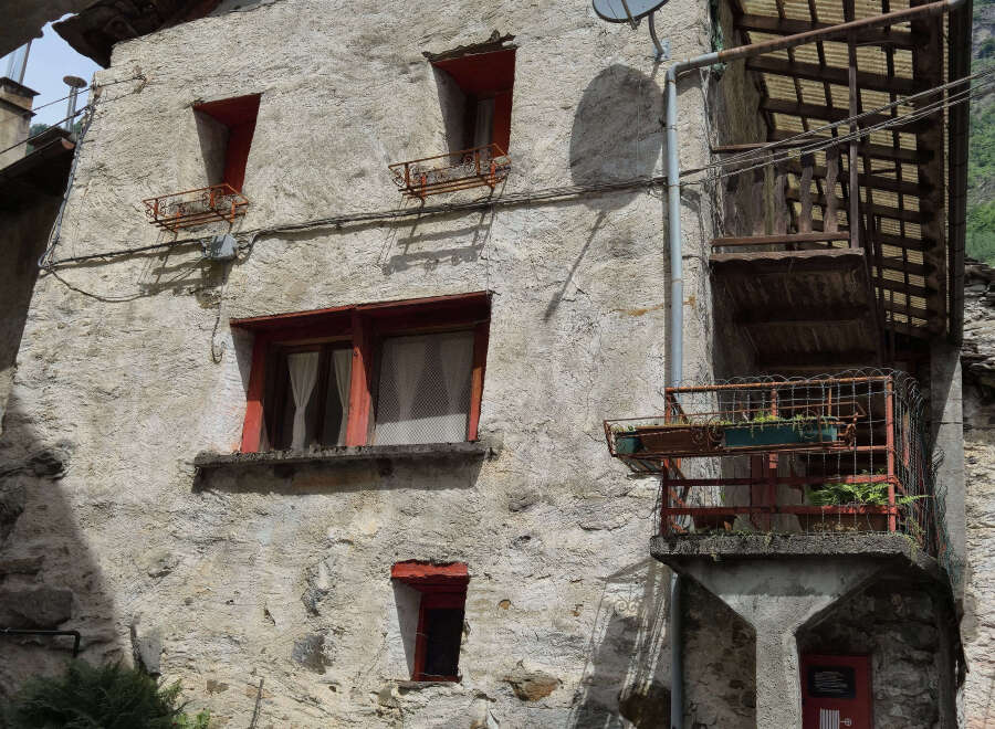 House in Canfinello - view 1