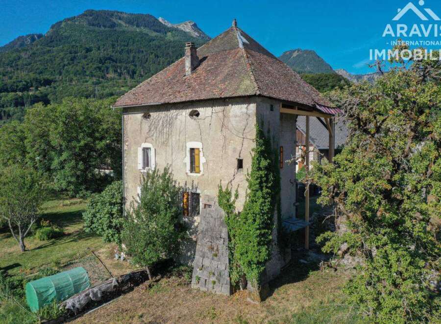 Villa in Seythenex - view 1