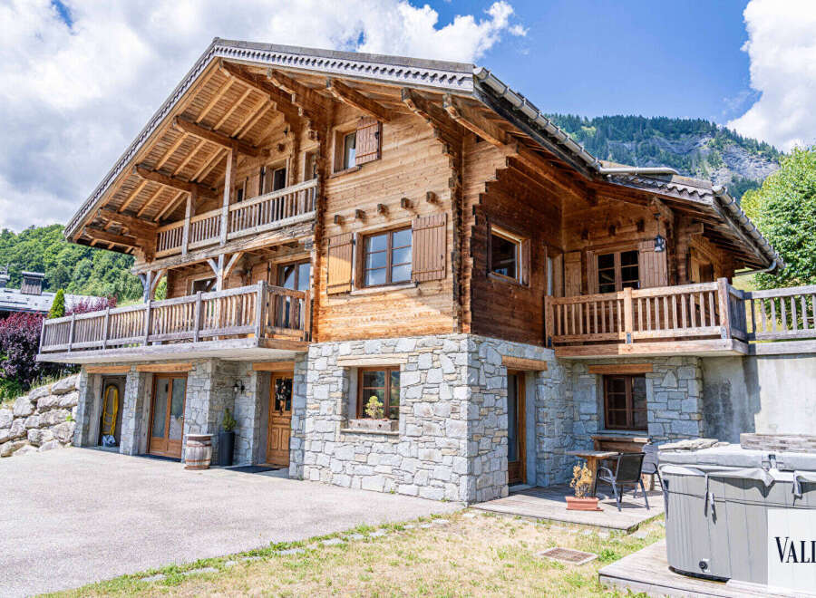 Chalet in Flumet - view 1