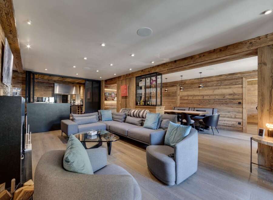 Apartment in Val-d'Isere - view 1