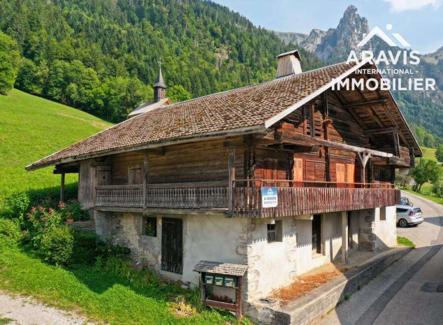 Villa in Manigod - view 1