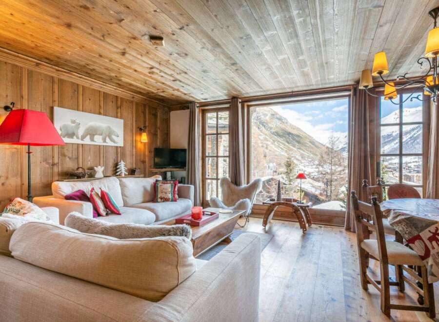 Apartment in Val-d'Isere - view 1