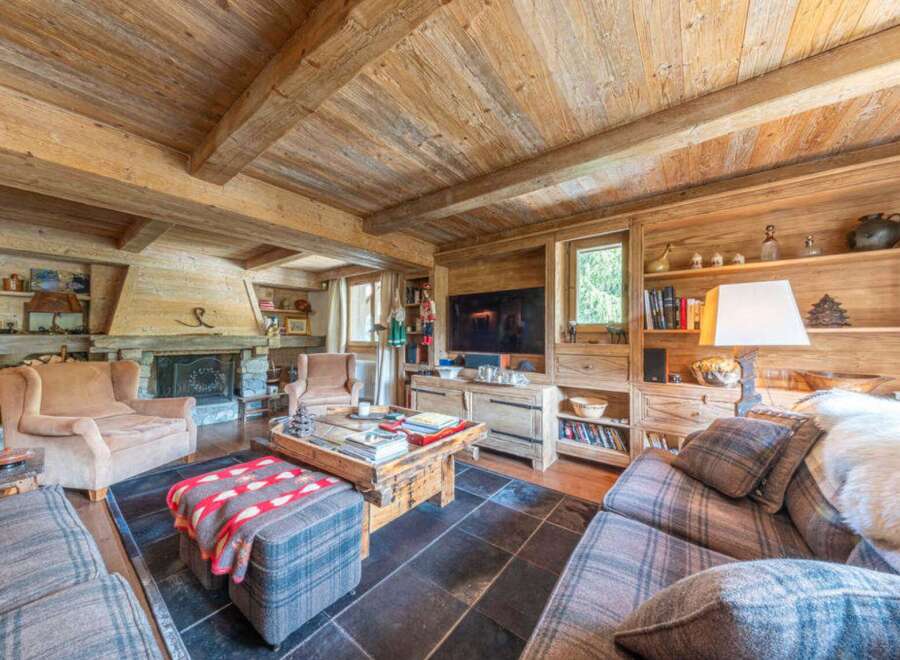 Apartment in Val-d'Isere - view 1