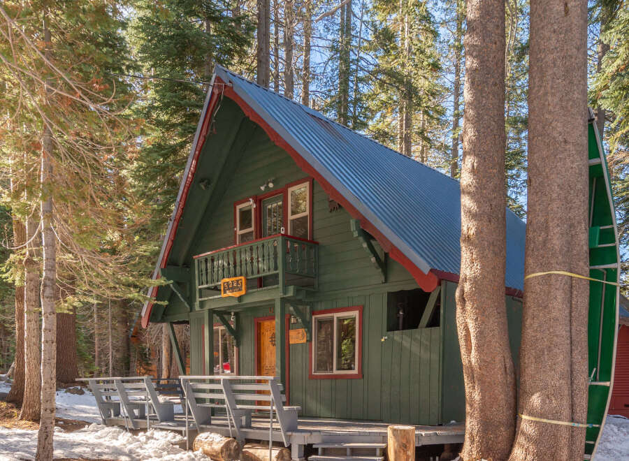 House in Soda Springs - view 1