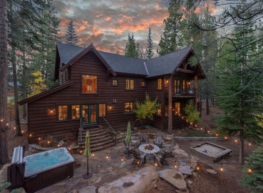 House in Truckee - view 1