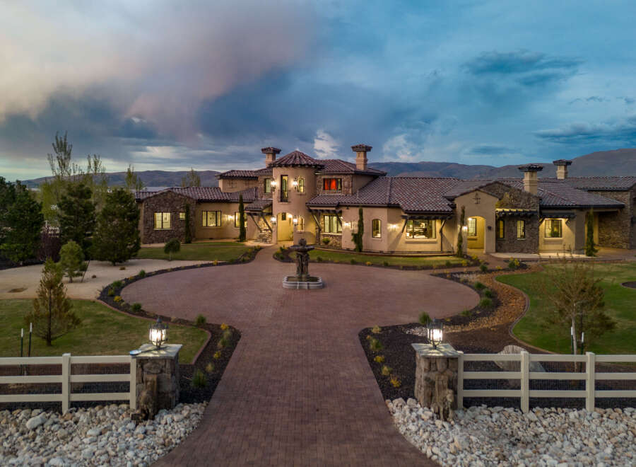House in New Washoe City - view 1