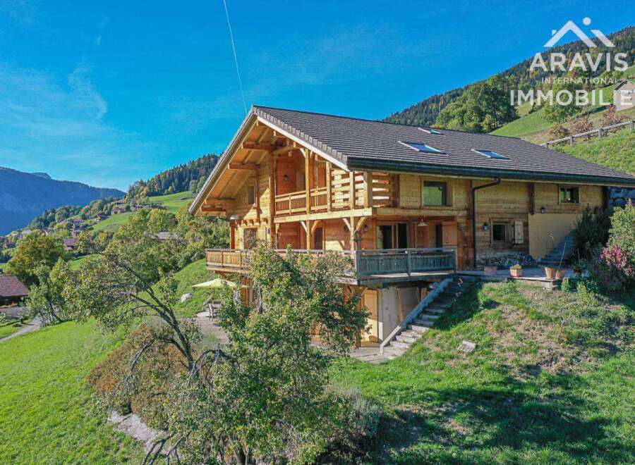 Villa in Manigod - view 1