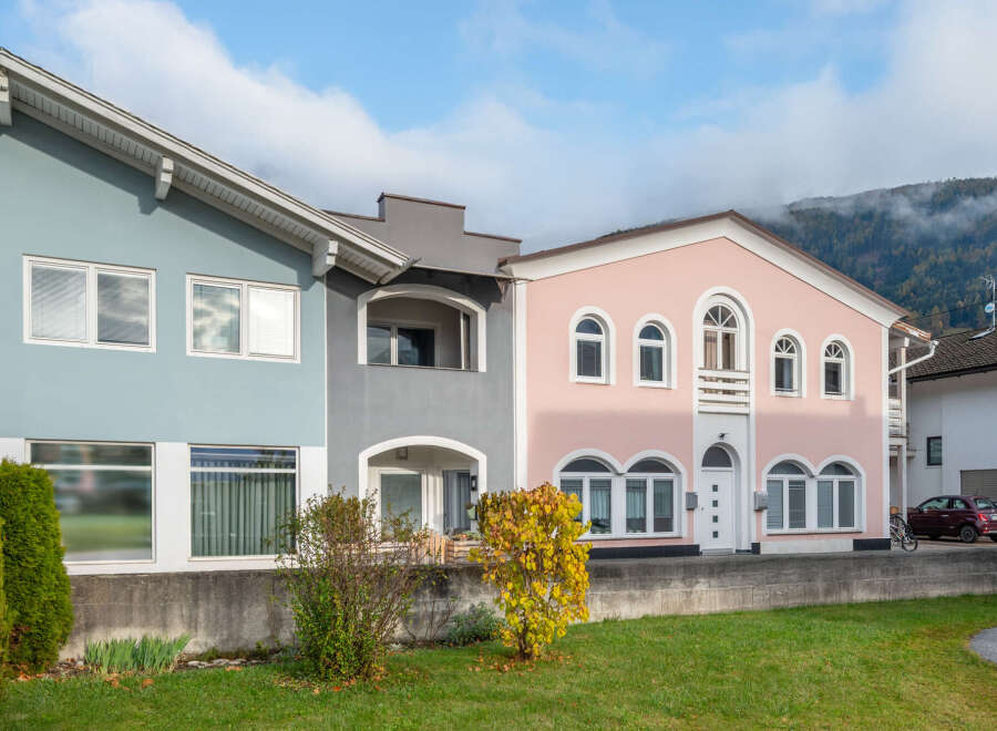 Villa in Palu - view 1