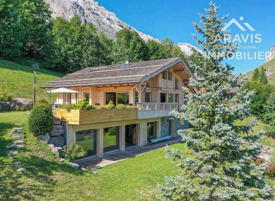 Villa in Le Grand-Bornand - view 1