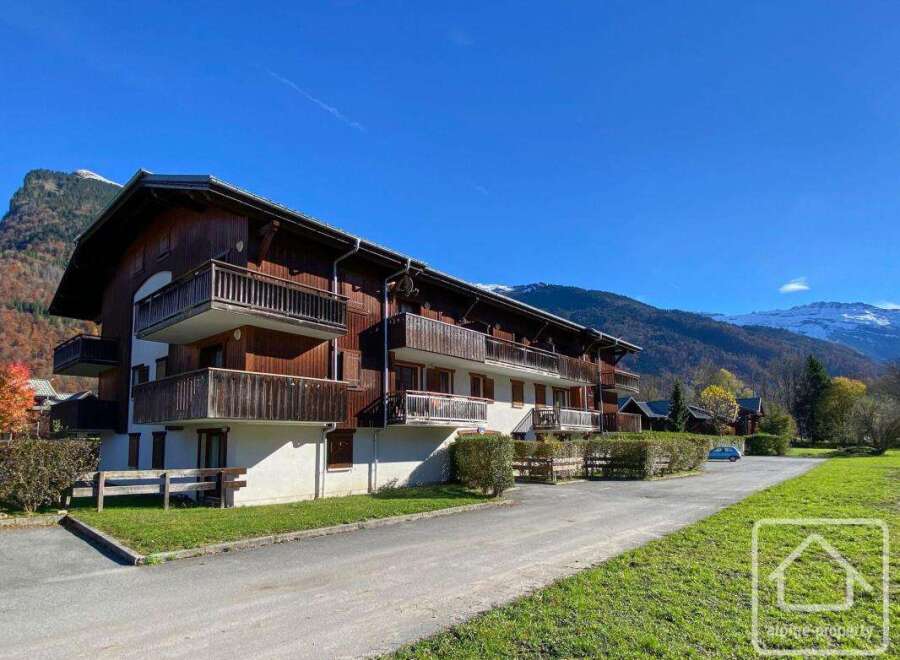 Apartment in Samoens - view 1