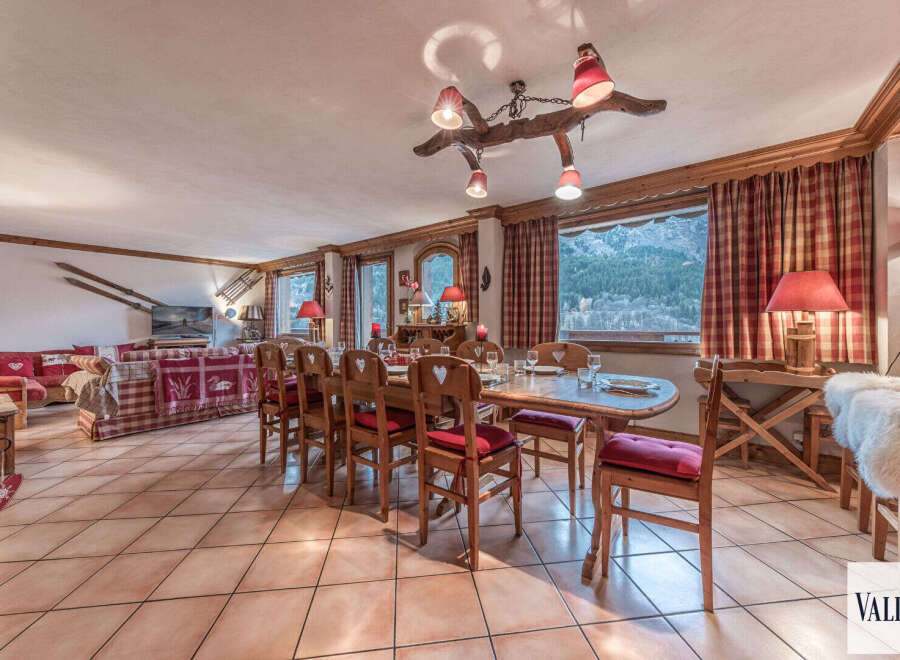 Apartment in Les Allues - view 1