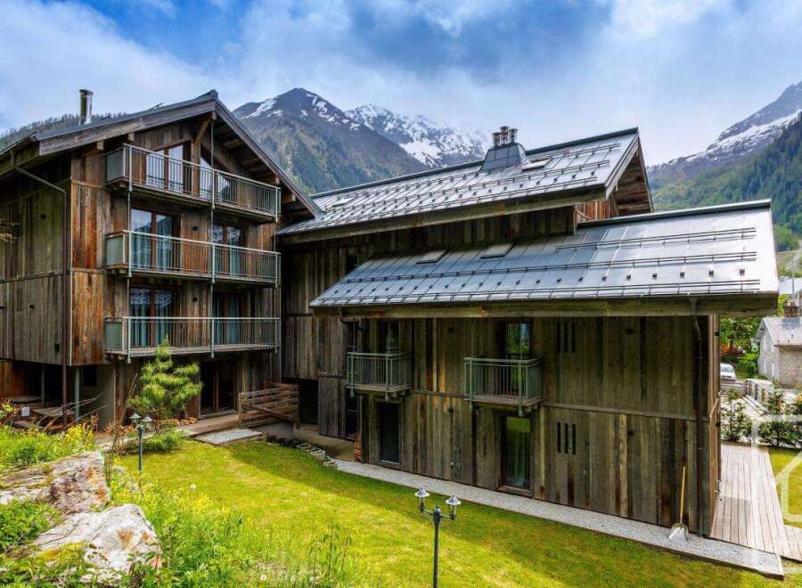 House in Argentiere - view 1